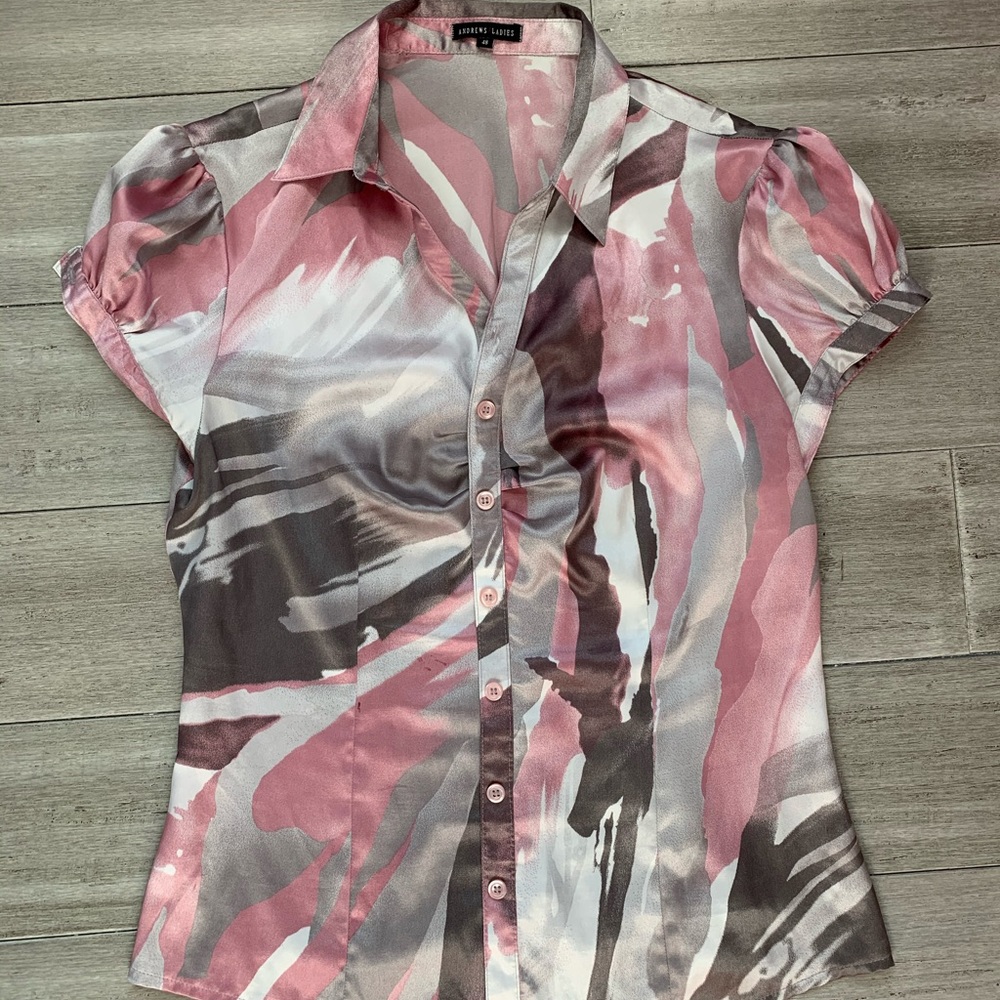 Button down marble blouse
